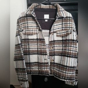 NEW PLAID BOUTIQUE SHACKET